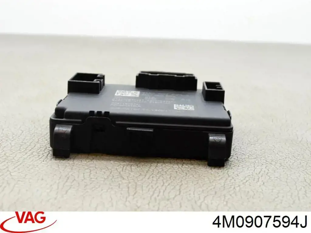 Купить 4M0907594JZ00 VAG Крышка люка крыши передняя