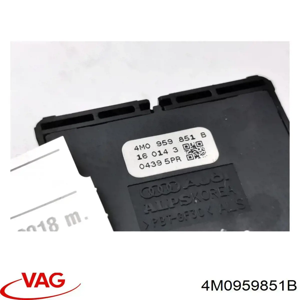 Кнопочный блок управления стеклоподъемником передний левый VAG 4M0959851B цена, от 36.67 USD