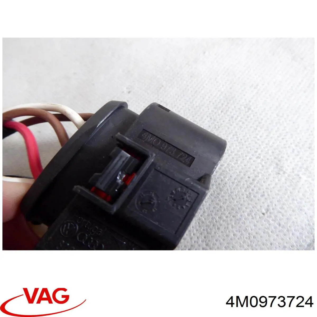  VAG 4M0973724 цена, от 3.08 USD