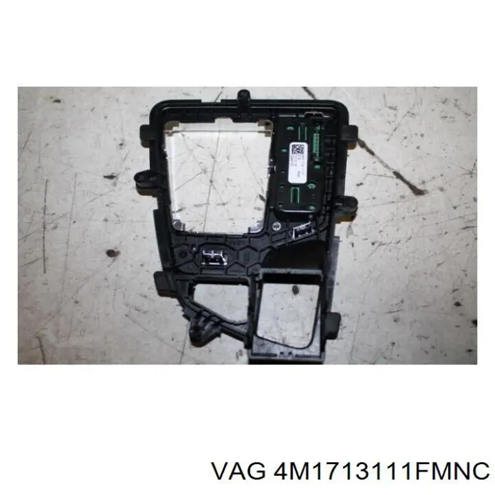 Накладка консоли рычага переключения передач АКПП VAG 4M1713111FMNC цена, от 14.12 USD