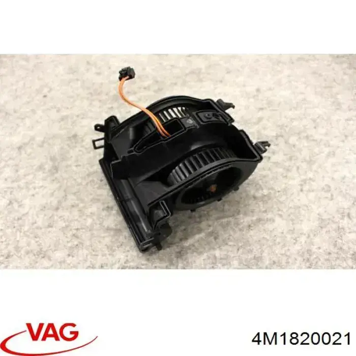Двигун вентилятора пічки (обігрівача салону) 4M1820021 VAG/Audi