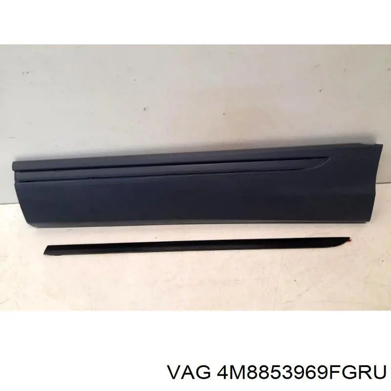 4M8853969FGRU VAG Надставка двери задней