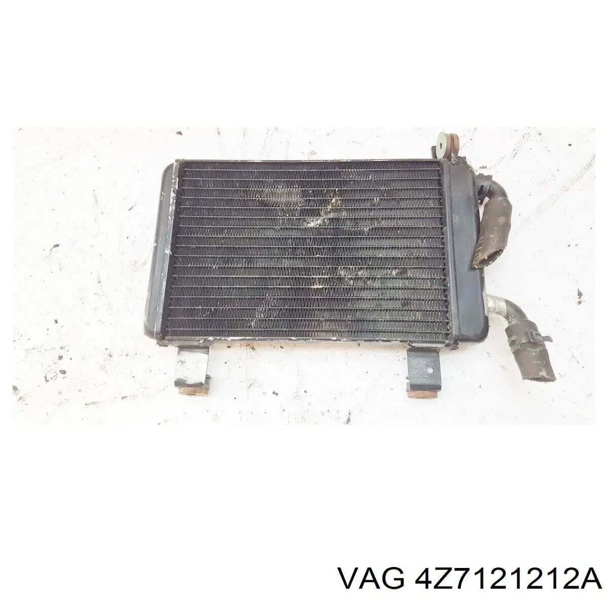 Купить 4Z7121212A VAG Радиатор охлаждения двигателя левый