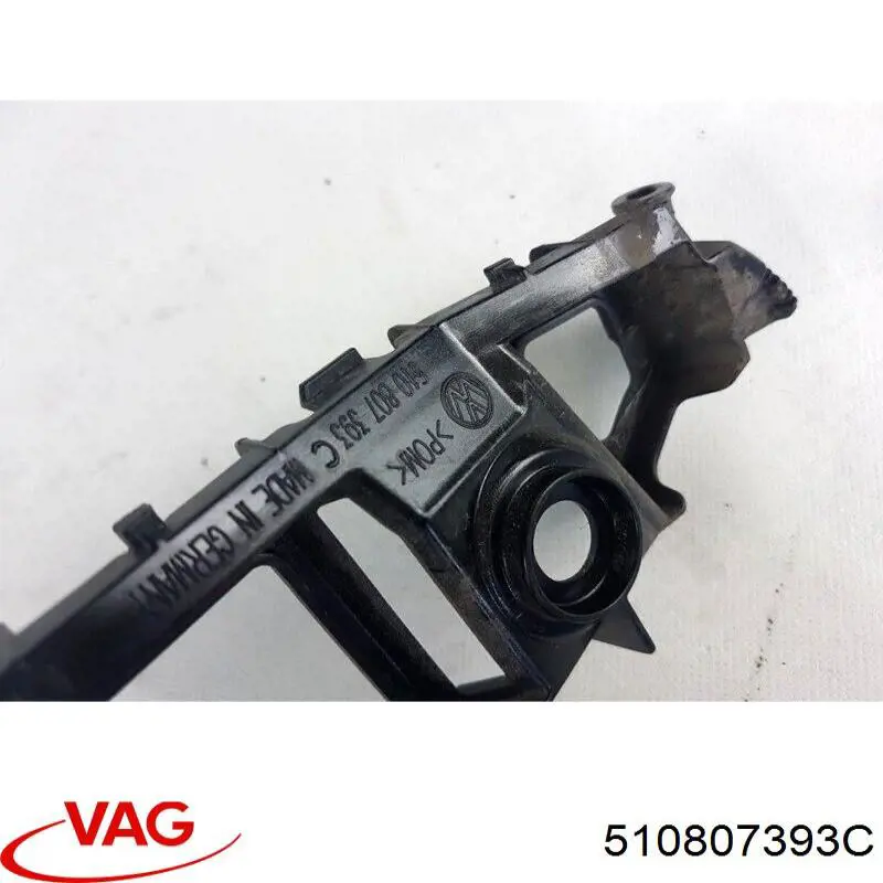 Купить 510807393C VAG Направляющая заднего бампера левая