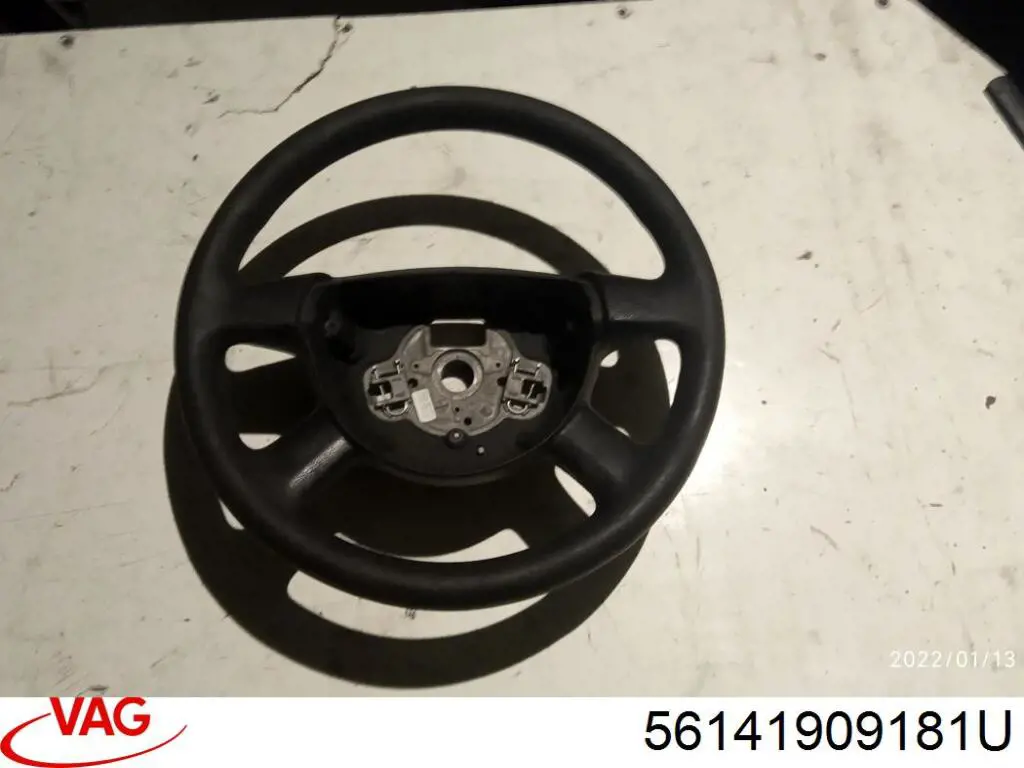 56141909181U VAG Колесо рулевое
