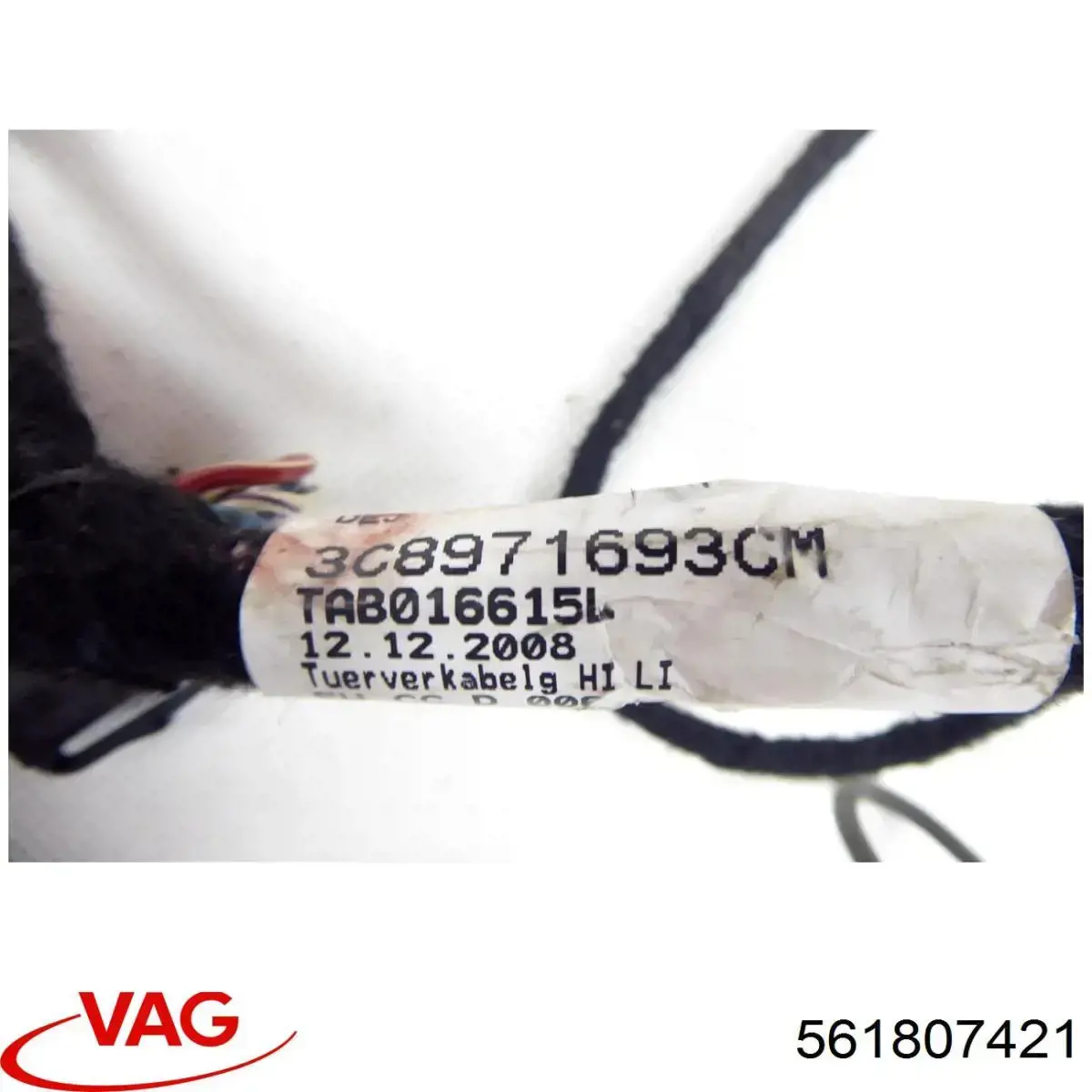 561807421 VAG Задний бампер