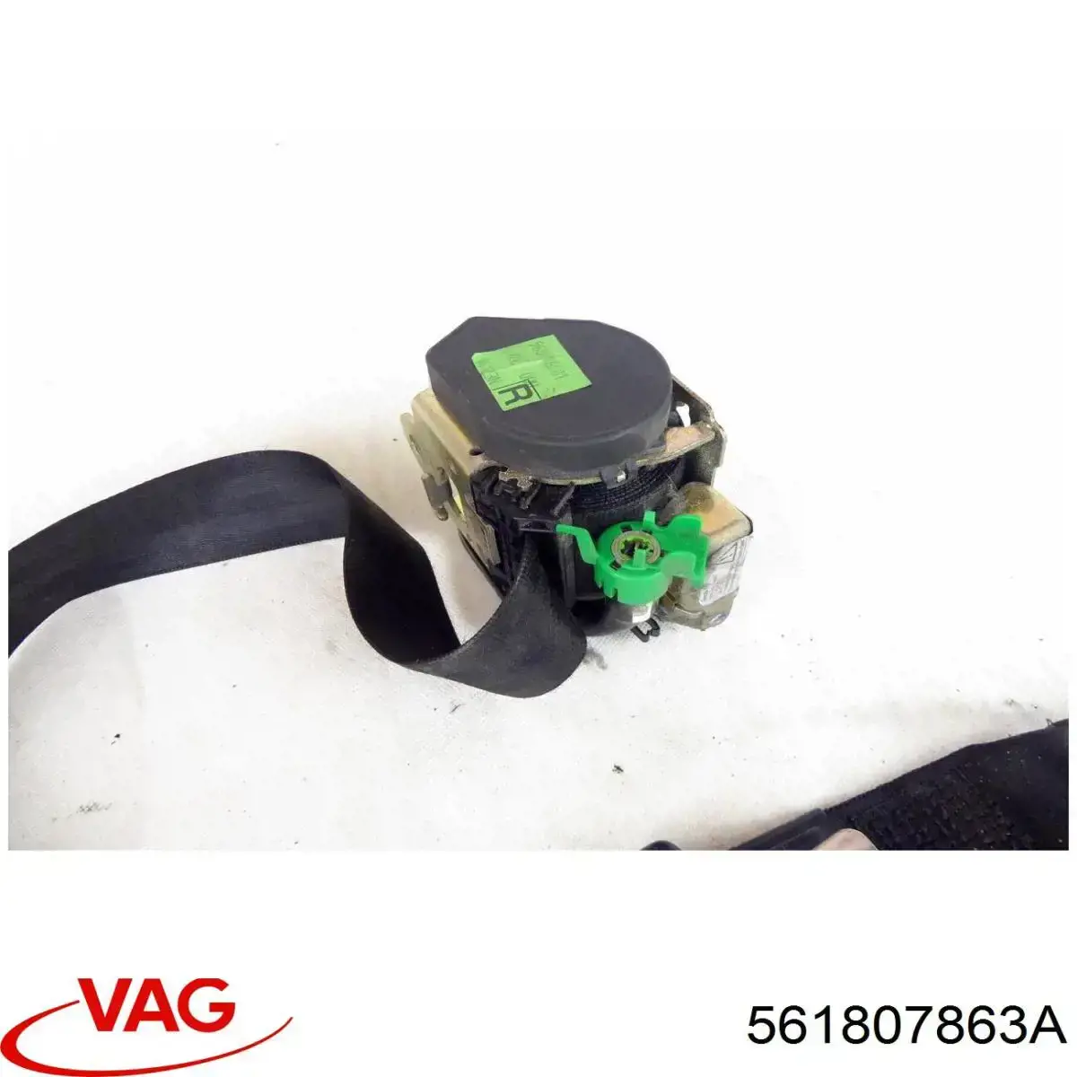 Кронштейн бампера заднего центральный 561807863A VAG