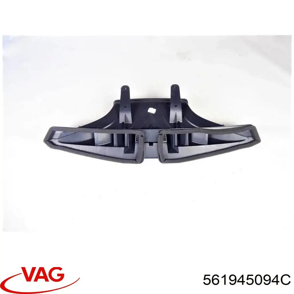 Фонарь задний внутренний правый VAG 561945094C