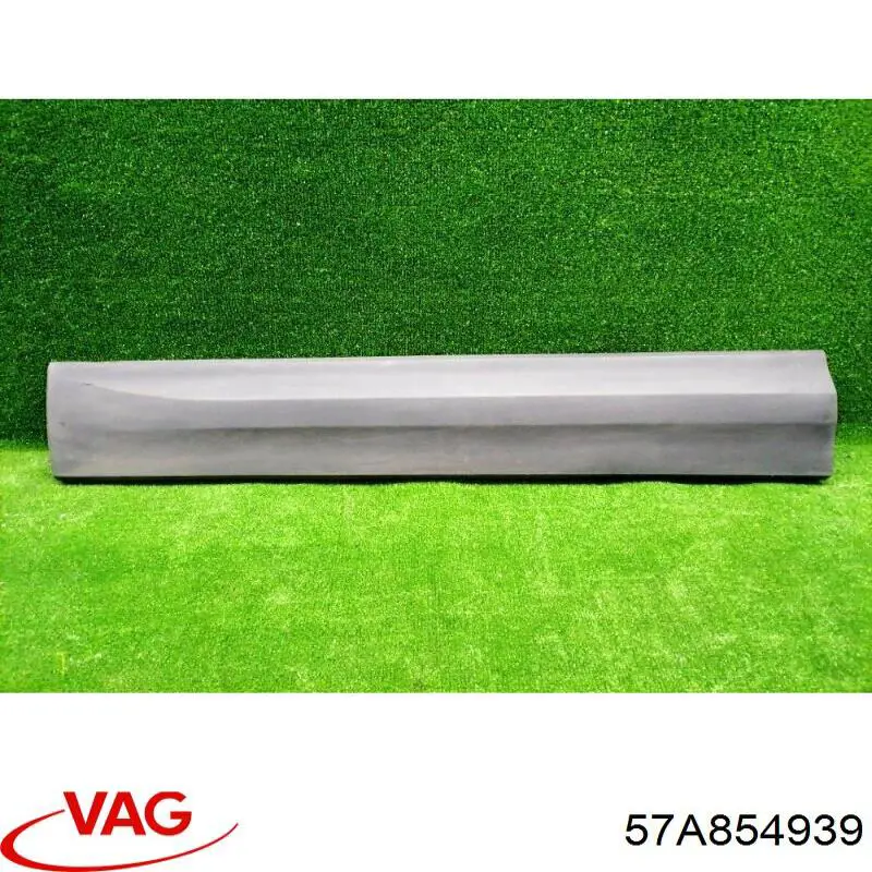 57A8549399B9 VAG Накладка двери передней левой
