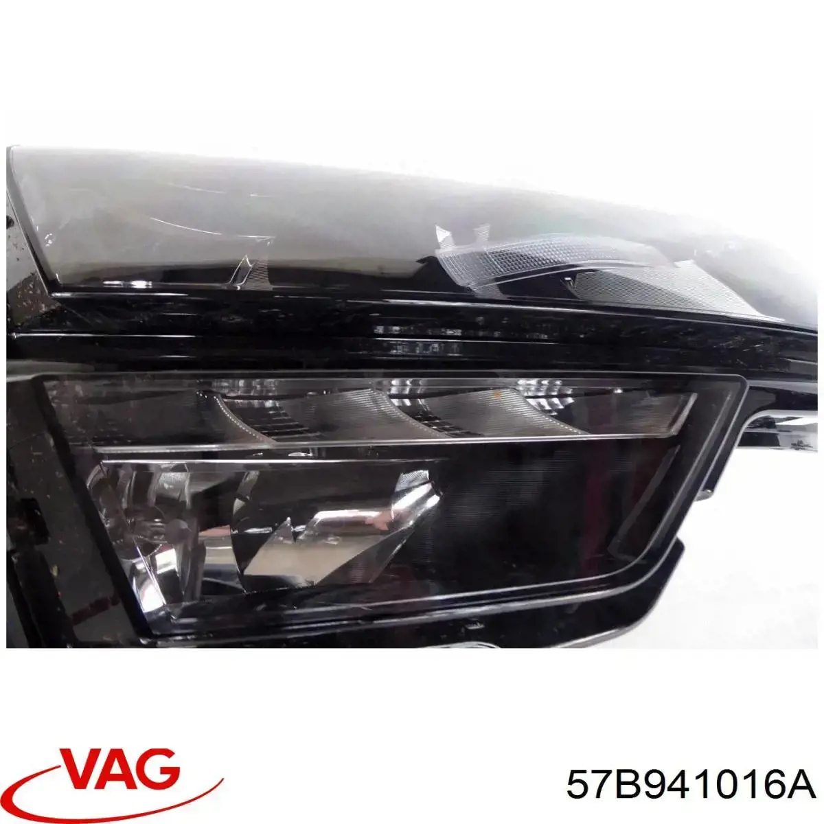 Фара правая VAG 57B941016A