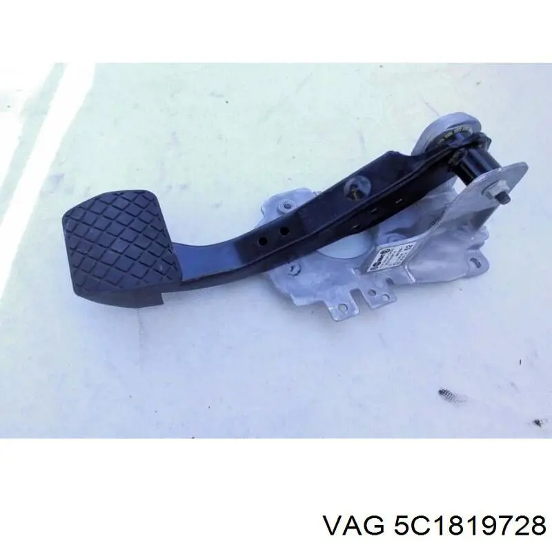  VAG 5C1819728 цена, от 31.67 USD
