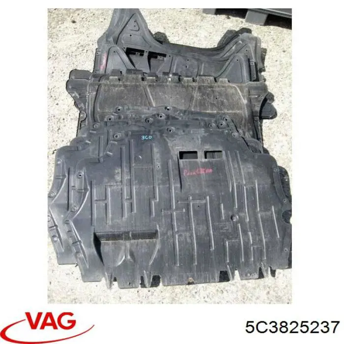 Защита моторного отсека VAG 5C3825237 цена, от 296.41 USD