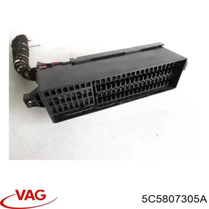 Усилитель бампера заднего VAG 5C5807305A