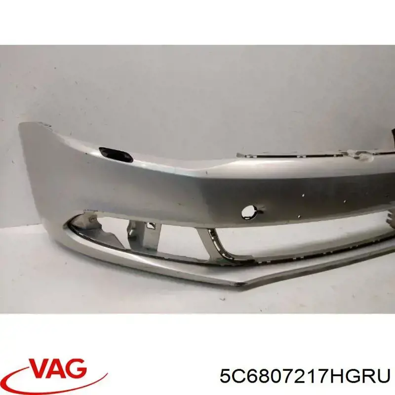 Передний бампер 5C6807217HGRU VAG