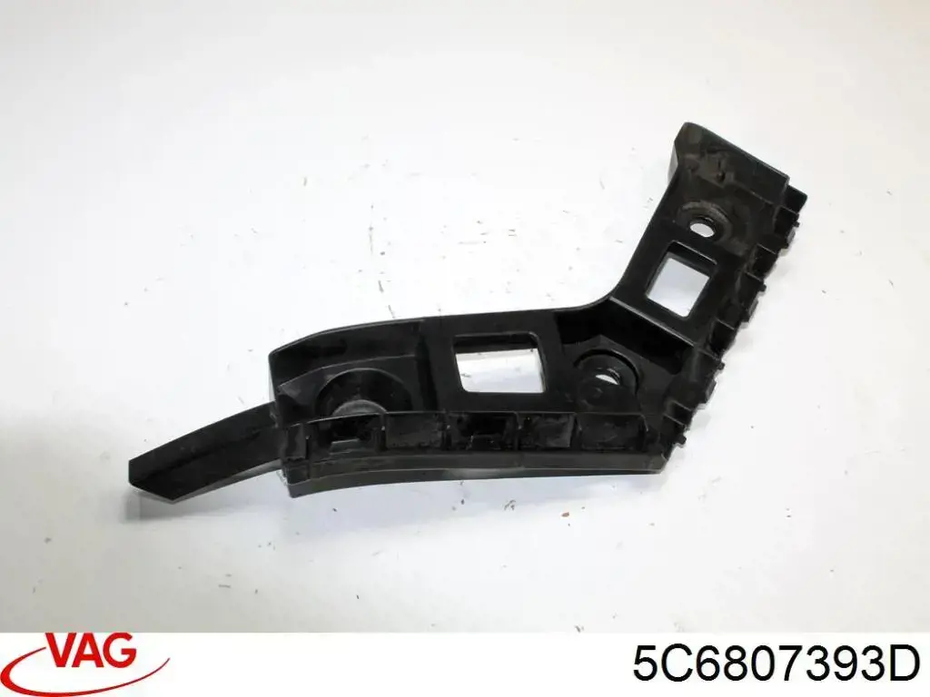 Суппорт (кронштейн) крепления заднего фонаря левый VAG 5C6807393D цена, от 11.39 USD