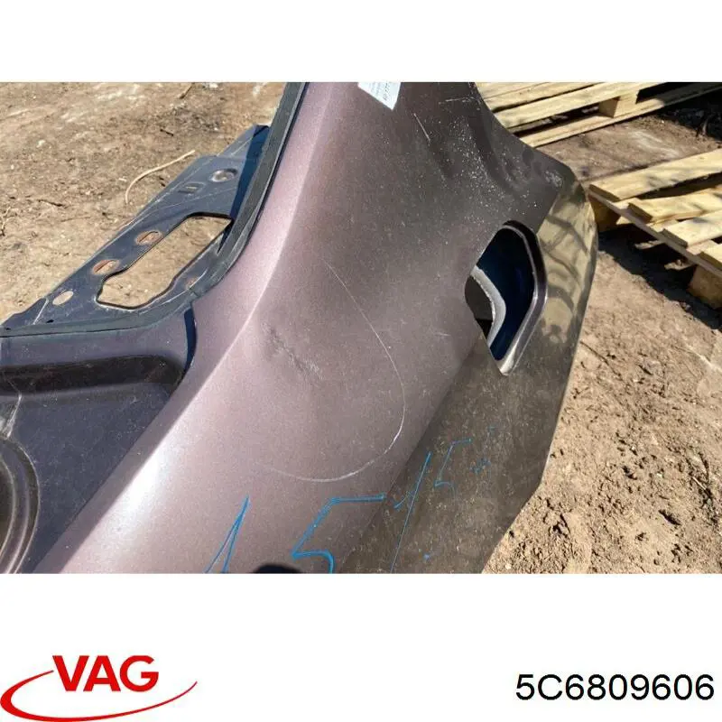 Боковина кузова правая VAG 5C6809606 цена, от 210.18 USD