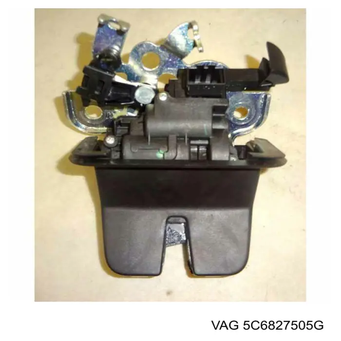 Замок двери багажника VAG 5C6827505G цена, от 50.79 USD