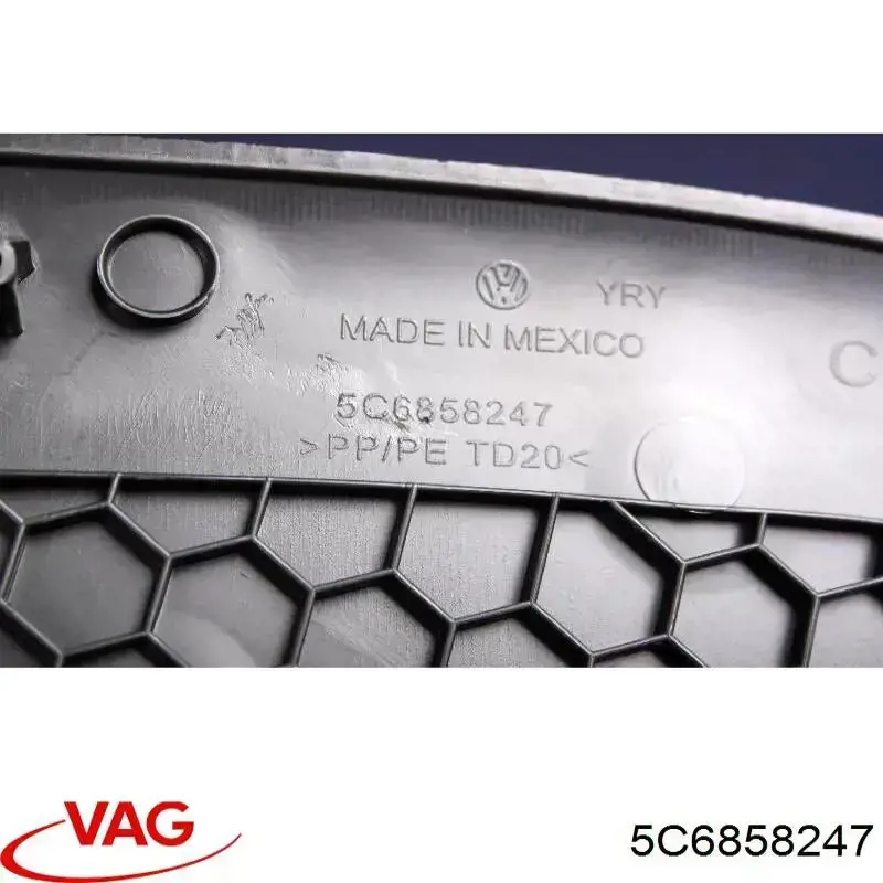  VAG 5C6858247
