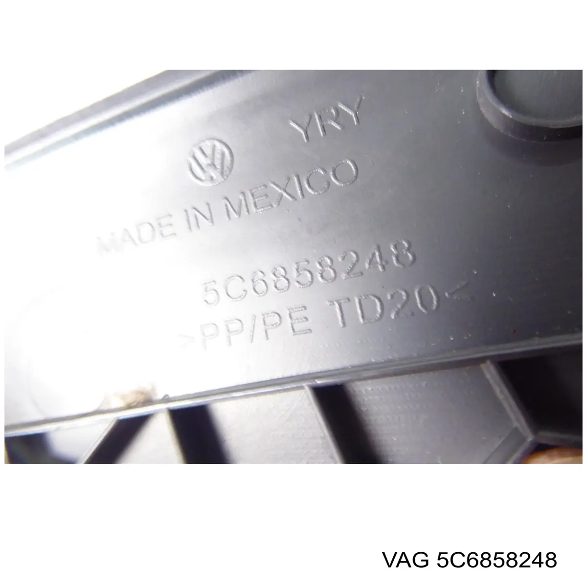 5C6858248 VAG 