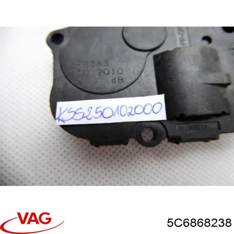  VAG 5C6868238