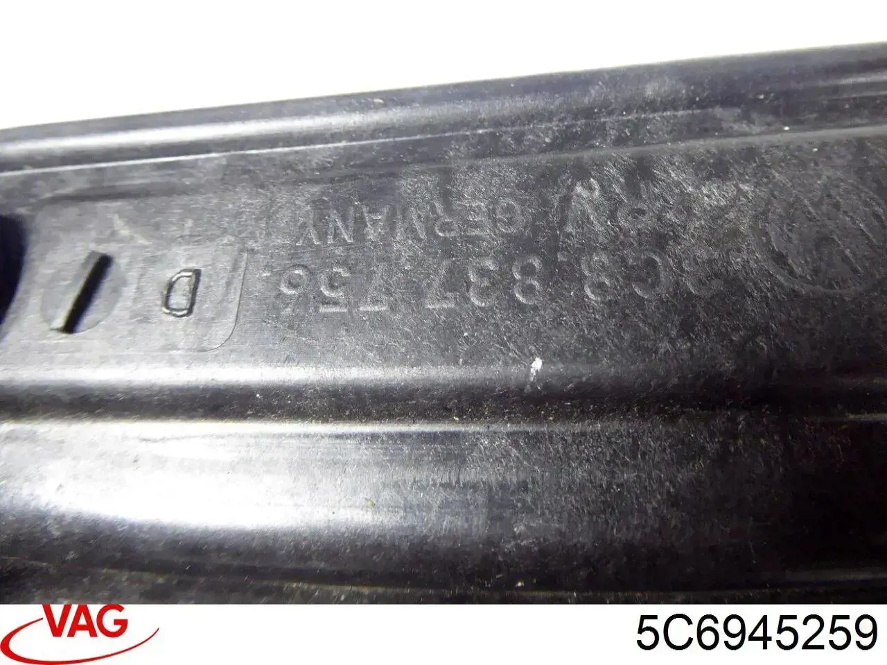 Задний левый внутренний фонарь VAG 5C6945259