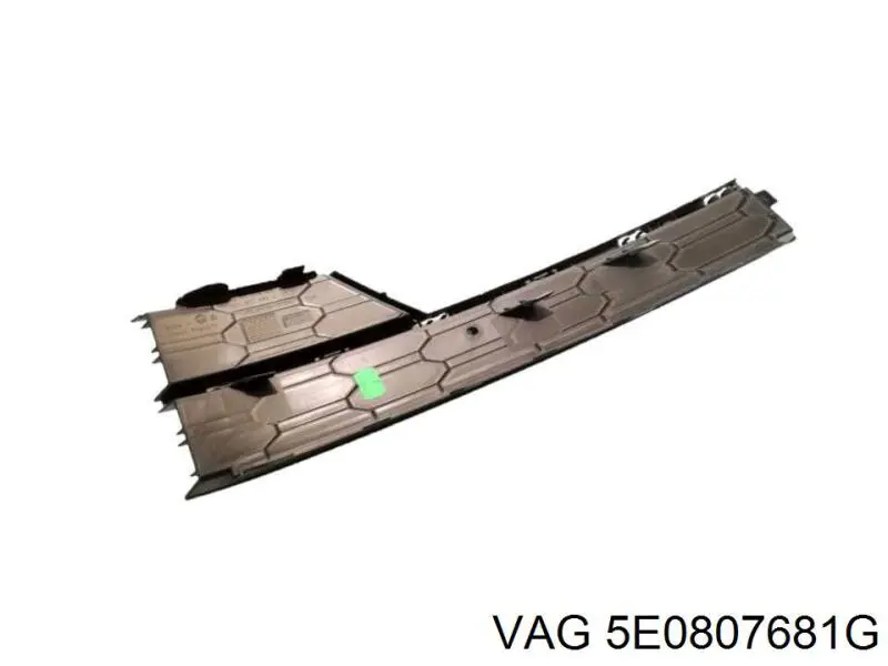 5E0807681G9B9 Diamond/DPA Заглушка противотуманок, левая