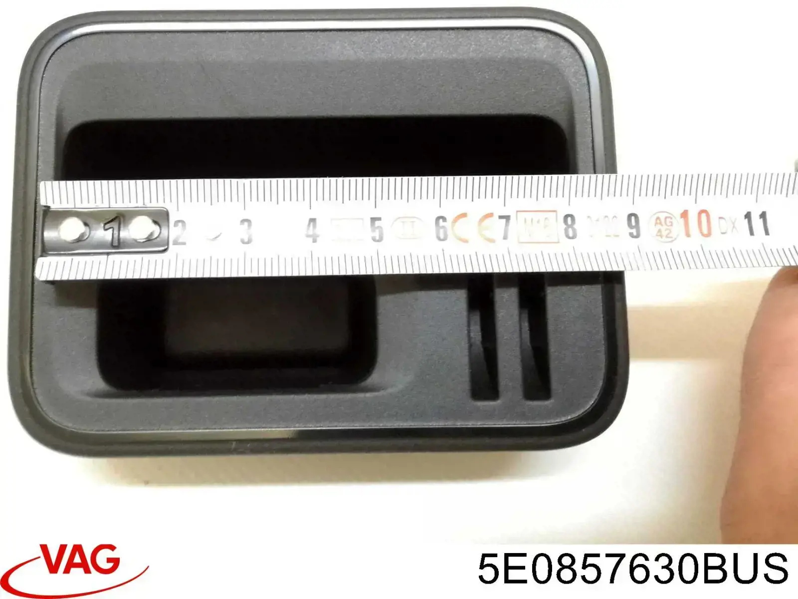 Купить 5E0857630BUS VAG Пепельница