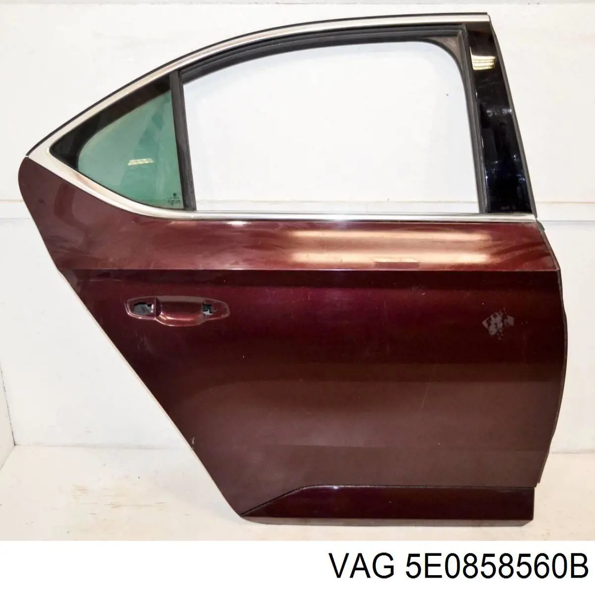 Накладка рулевой колонки VAG 5E0858560B9B9 цена, от 6.21 USD