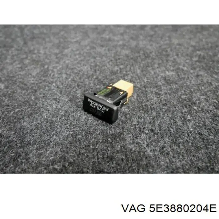 Подушка безопасности пассажира 5E3880204E VAG