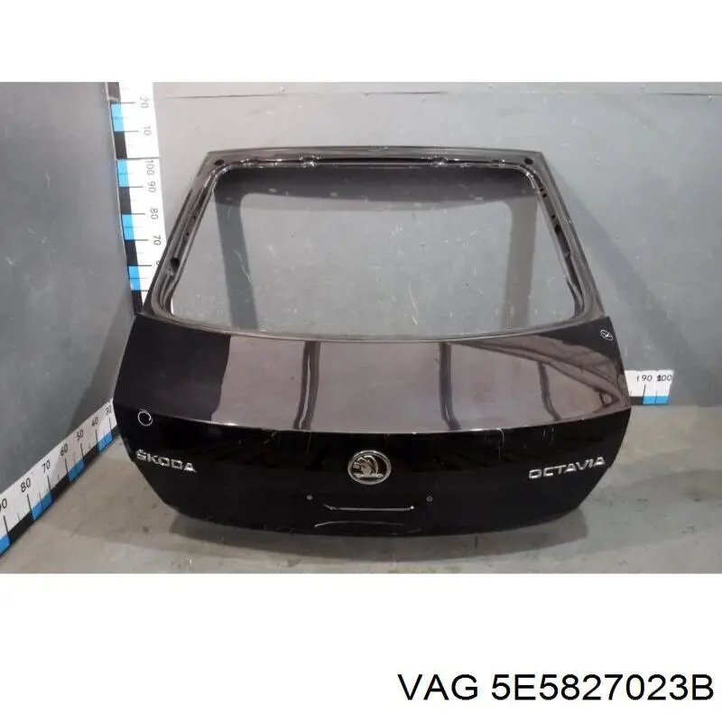 Купить 5E5827023B VAG Дверь задняя багажная