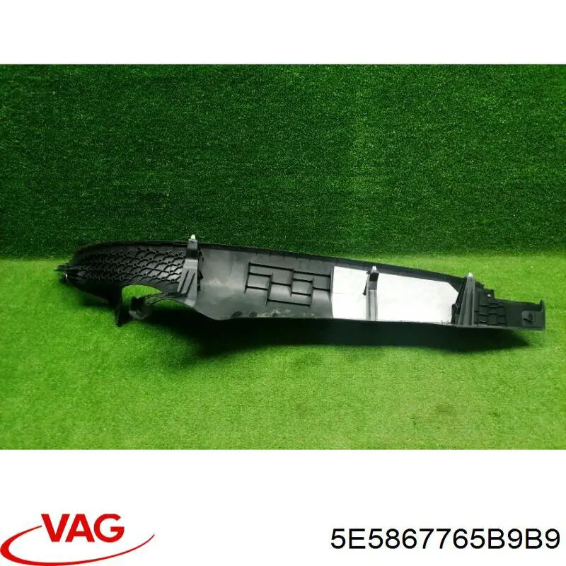 Накладка дверного порога внутренняя задняя левая VAG 5E5867765B цена, от 8.69 USD