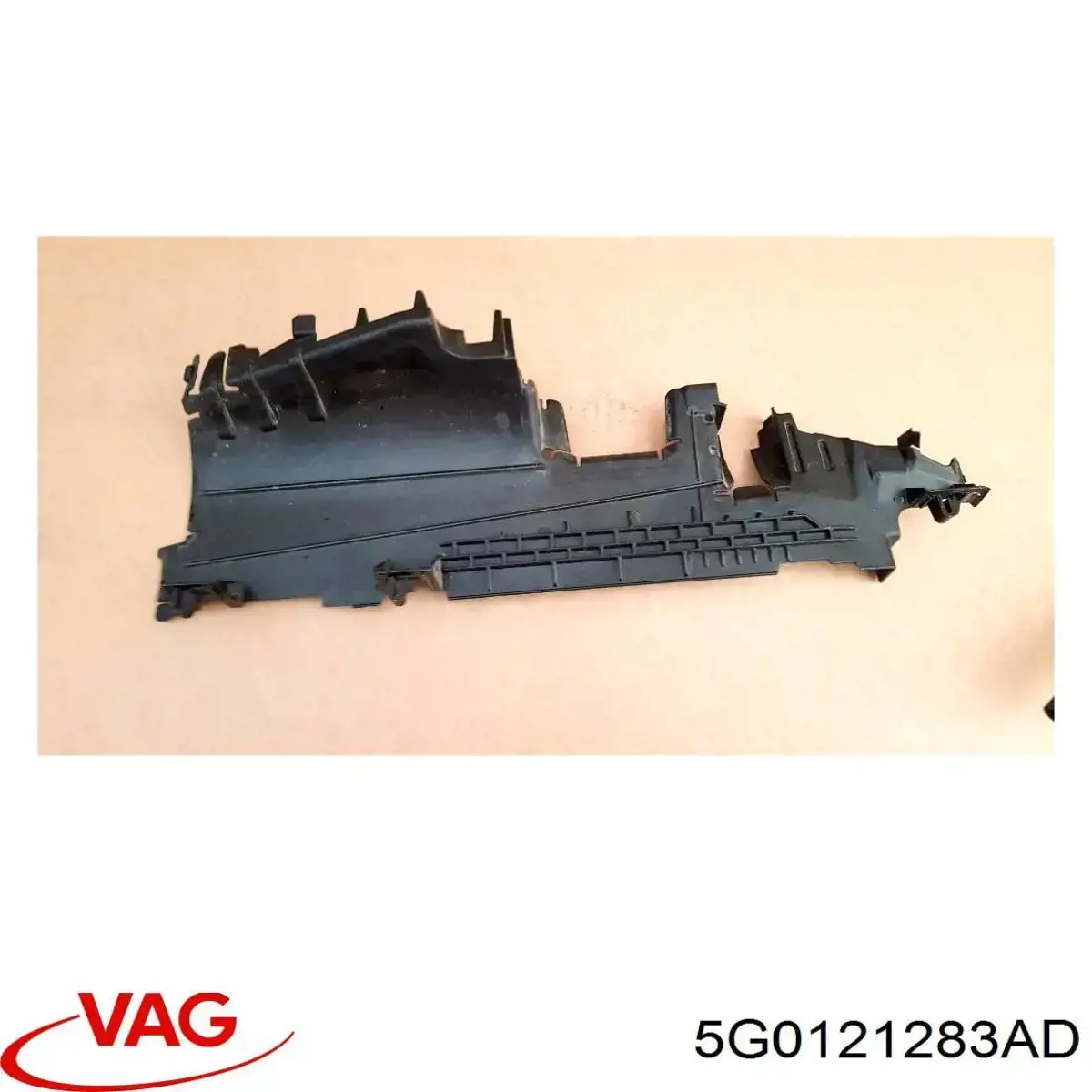5G0121283AD VAG Воздуховод (дефлектор) радиатора левый