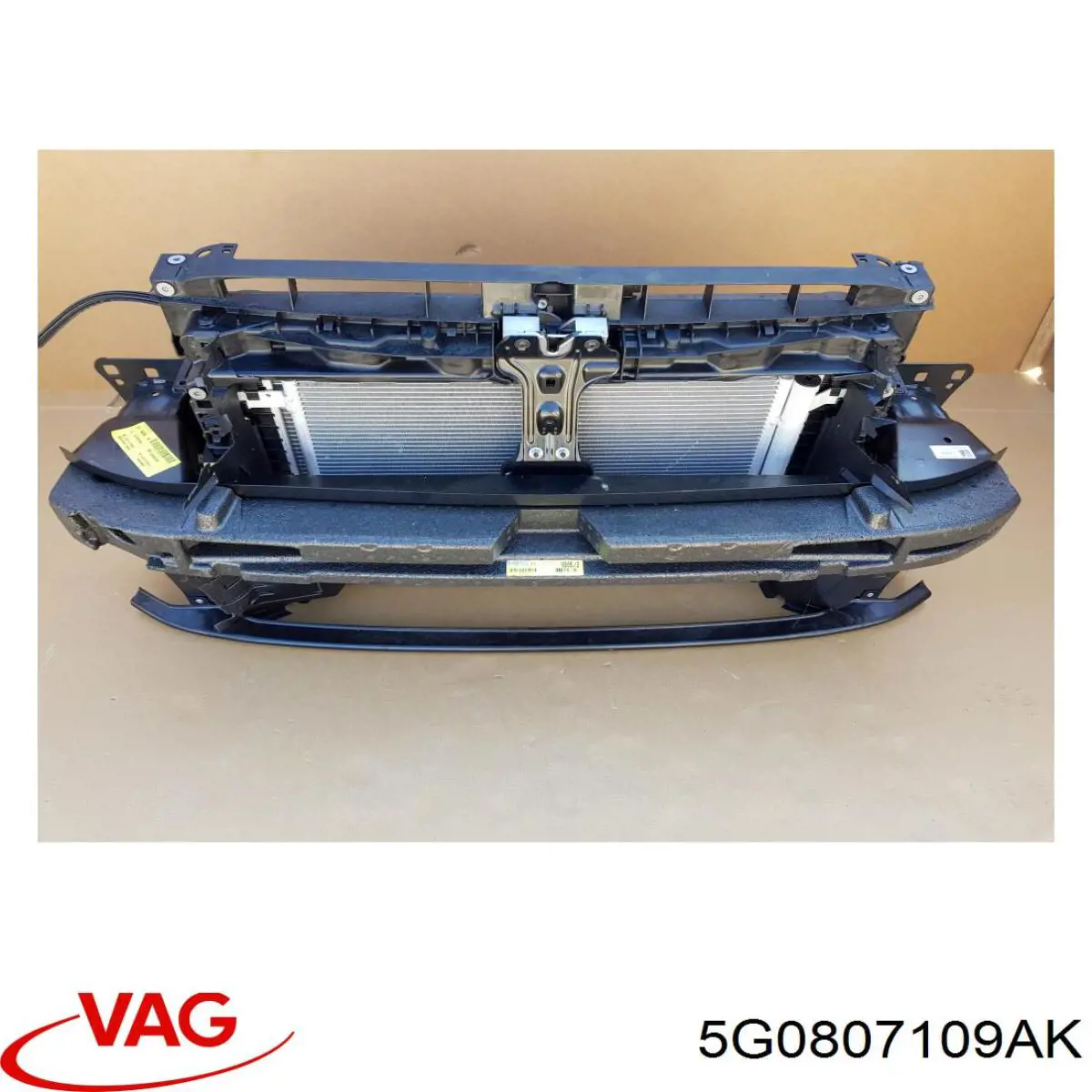 5G0807109J VAG Балка бампера переднего
