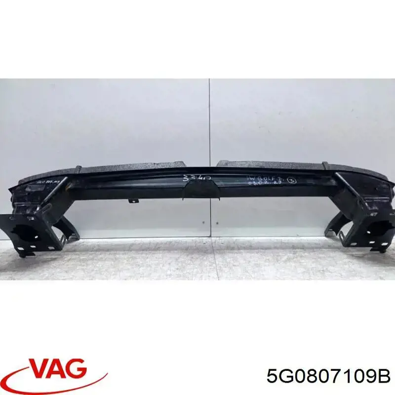 Купить 5G0807109B VAG Буфер бампера переднего
