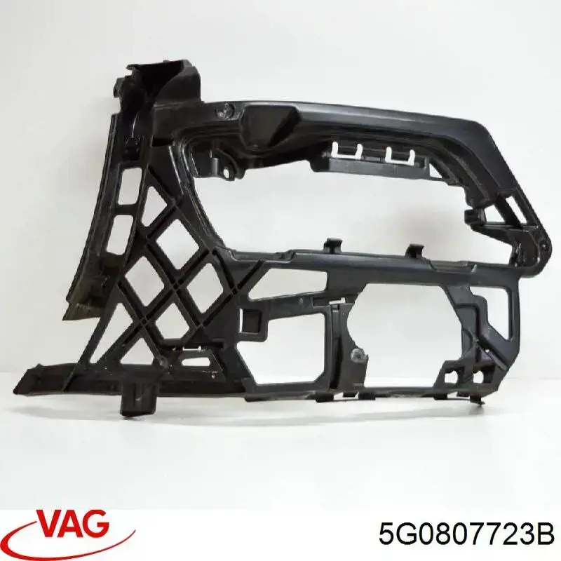 Кронштейн крепления бампера переднего левый VAG 5G0807723B цена, от 40.66 USD