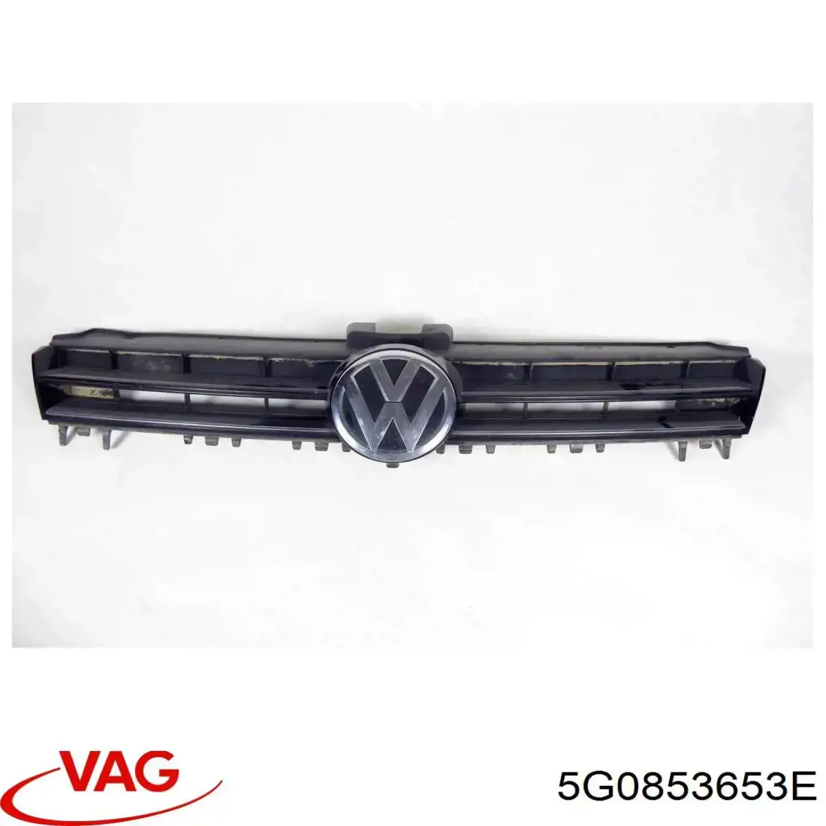 Решетка радиатора 5G0853653E VAG