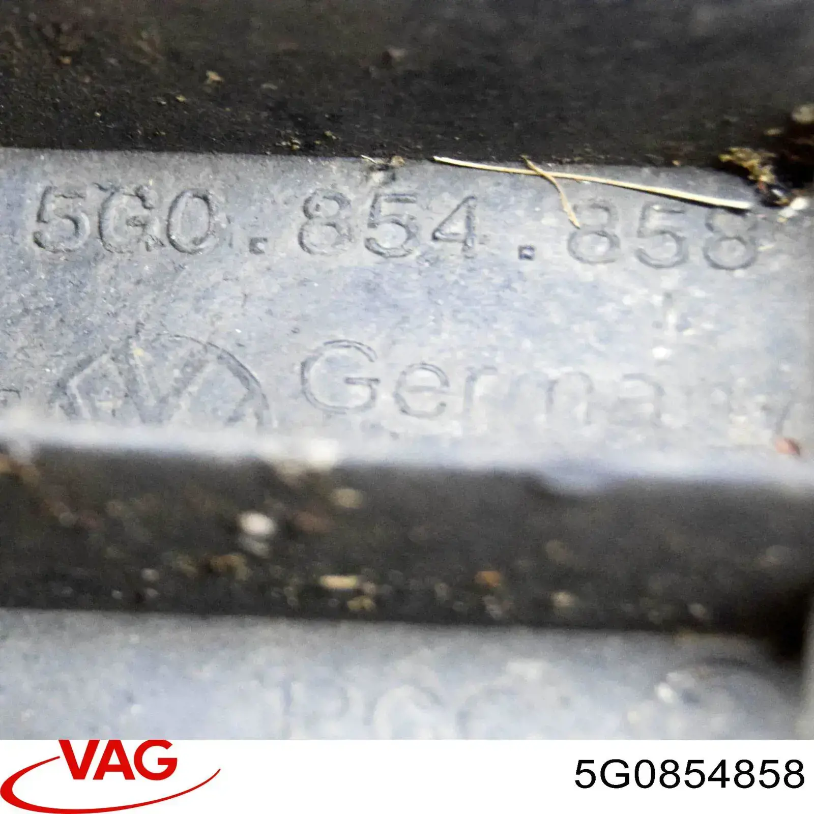 Брызговик задний правый 5G0854858 VAG