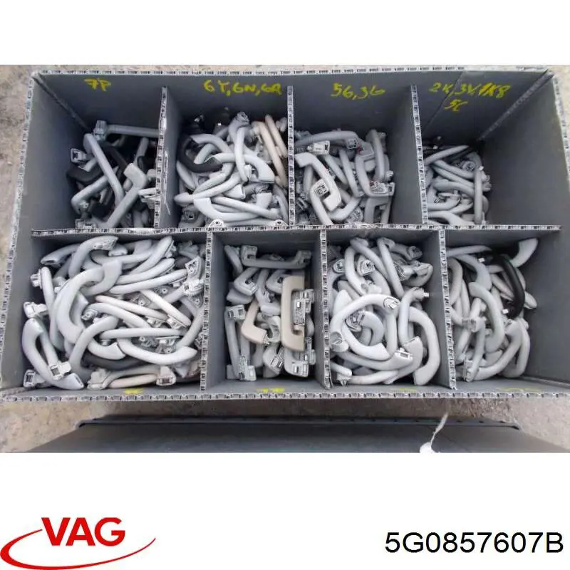 5G0857607B82V VAG Поручни (держатели) и крючок для одежды