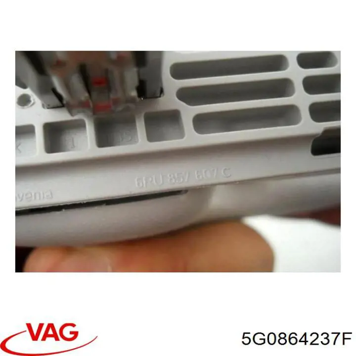  VAG 5G0864237F