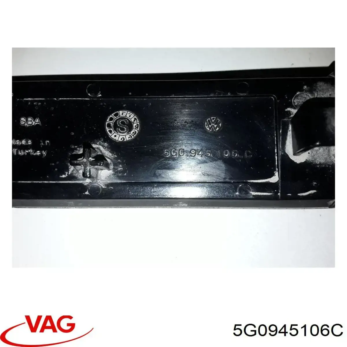 Купить 14945106 AND Правый катафот заднего бампера