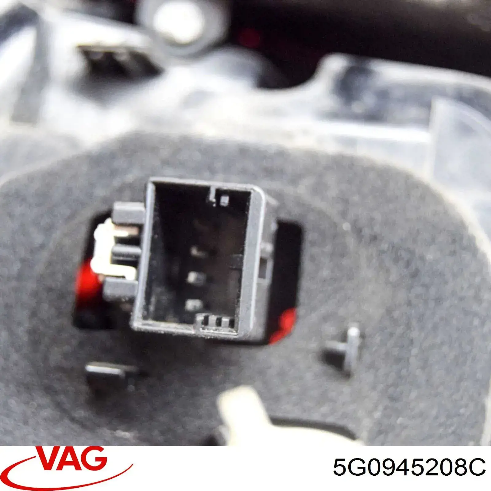 Фара задняя правая внешняя VAG 5G0945208C цена, от 352.85 USD