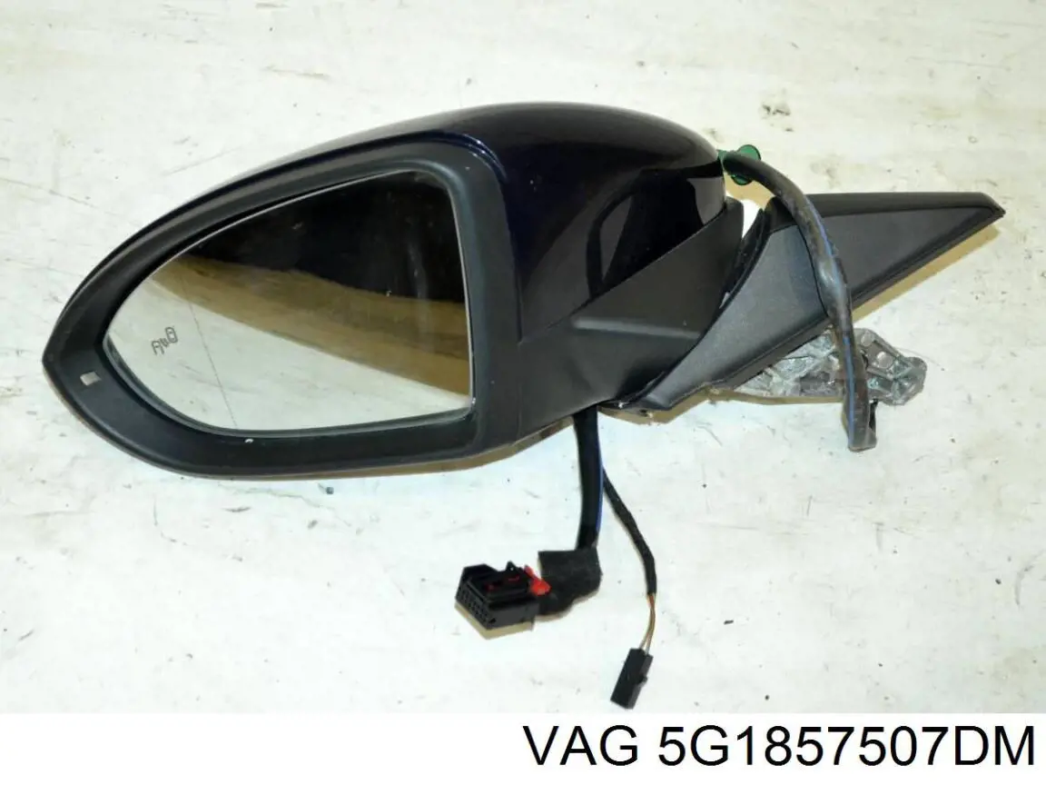 Корпус зеркала заднего вида левого (внутрення часть) 5G1857507CL9B9 VAG