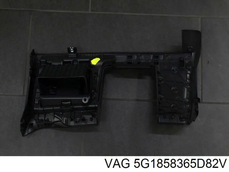 Купить 5G1858365C82V VAG 