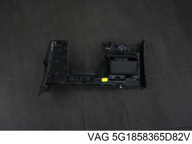  5G1858365D82V VAG