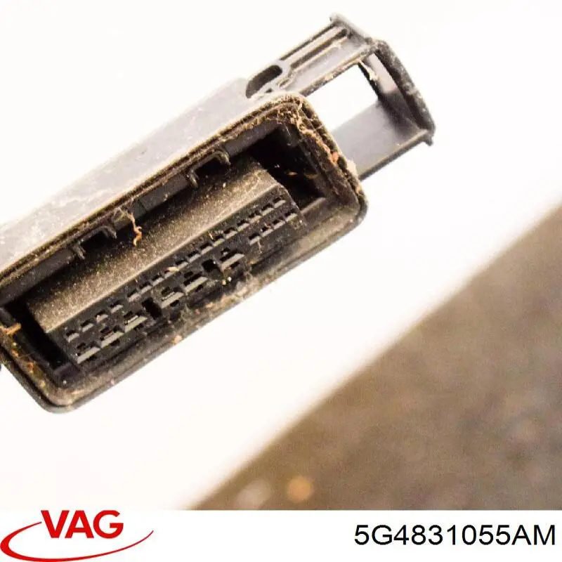 5G4831055AL VAG Водительская дверь