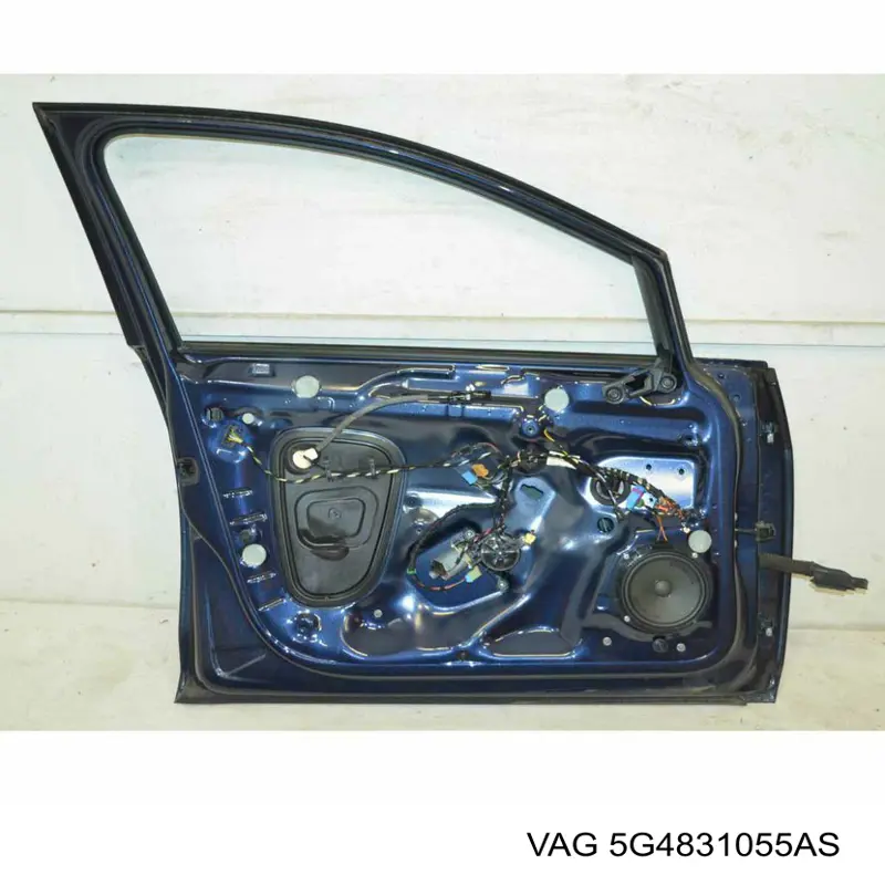 5G4831055AS VAG Водительская дверь