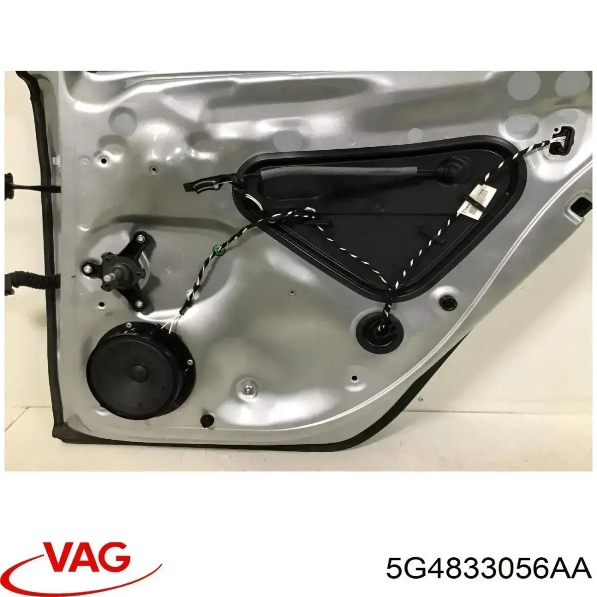 Купить 5G4833056AA VAG Дверь задняя в сборе