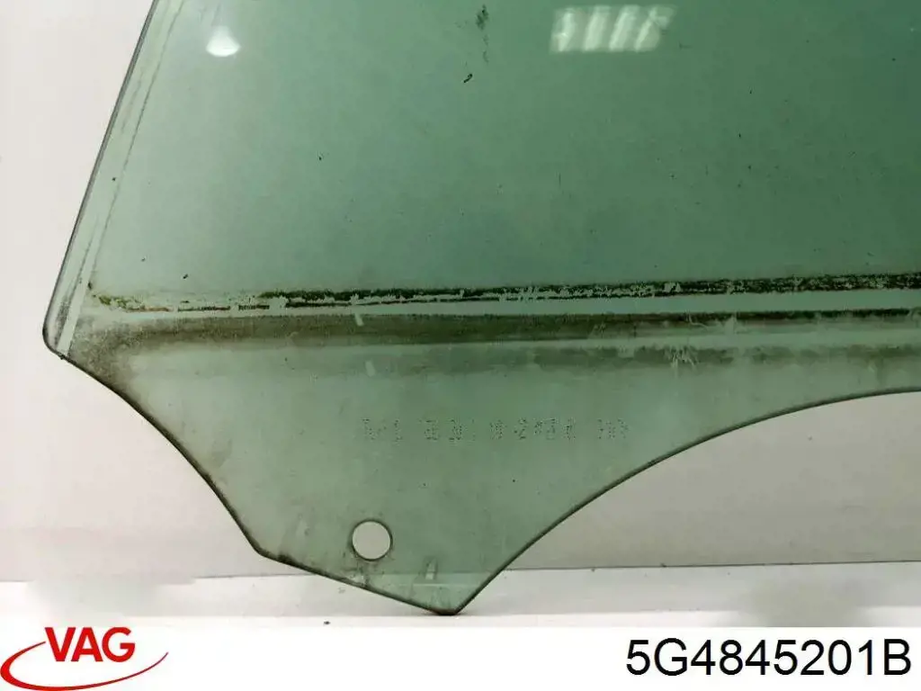 Стекло двери передней левой 5G4845201B VAG