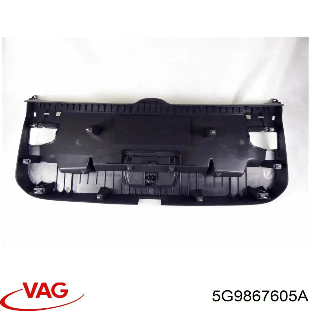 Обшивка-облицовка пятой двери VAG 5G9867605A цена, от 26.10 USD