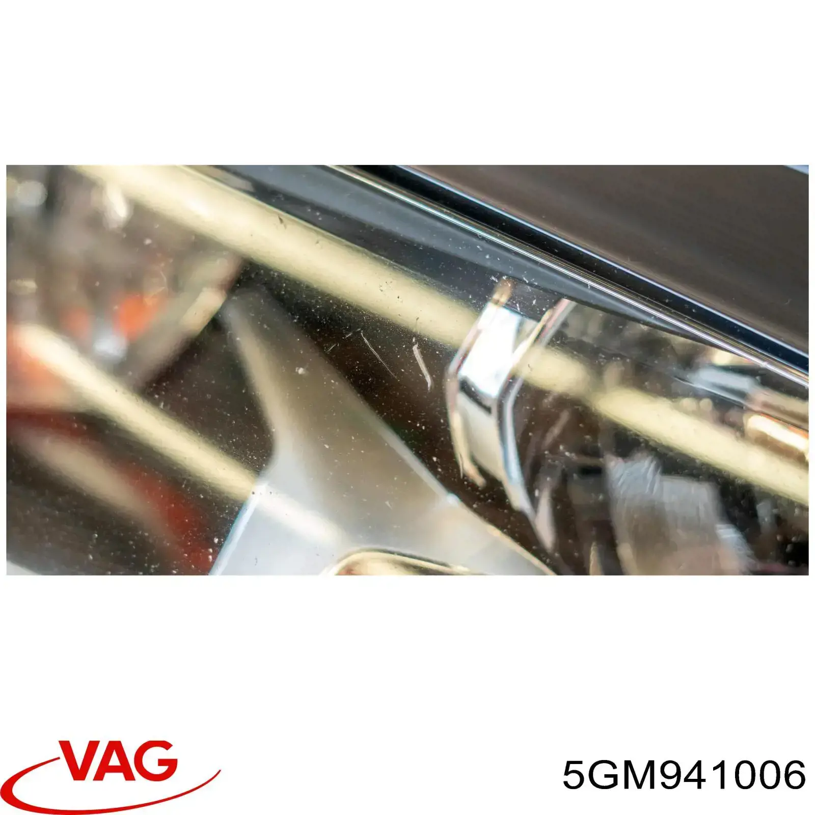 Фара правая VAG 5GM941006